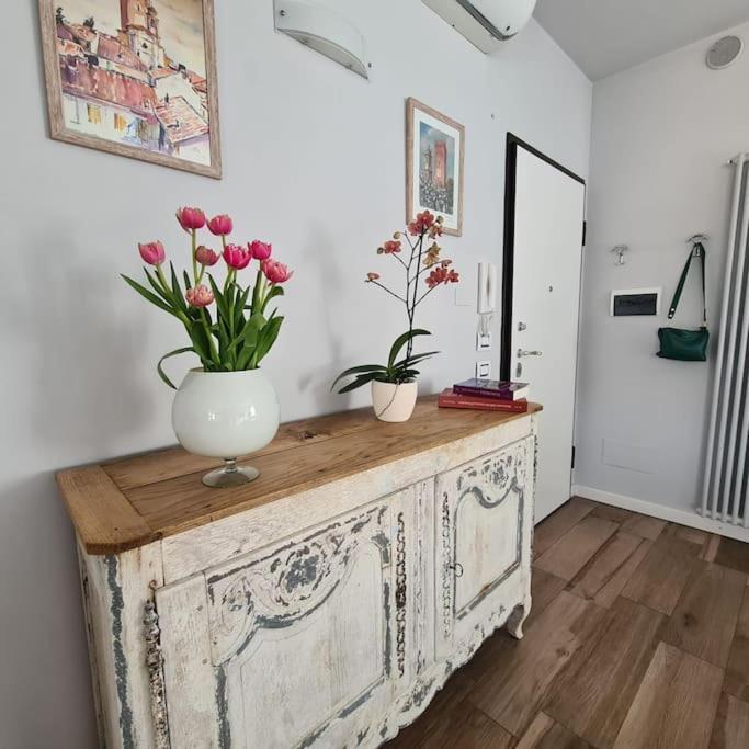 Cuore Di Alba Charming Apartment Eksteriør bilde
